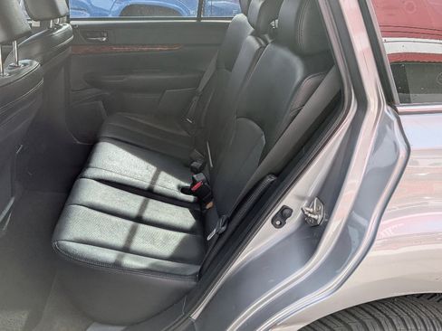 Used 2011 Subaru Outback 2.5i Limited w/ PWR Moonroof Pkg image 10