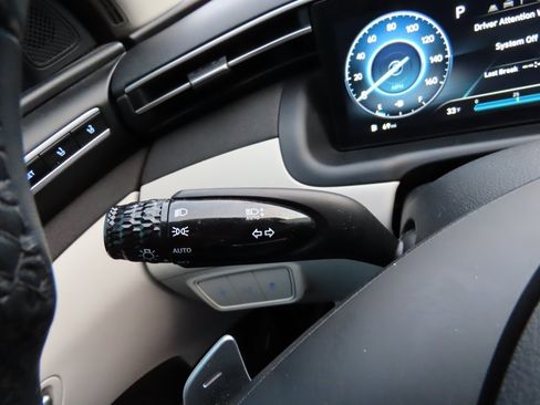 Used 2023 Hyundai Tucson Limited image 36