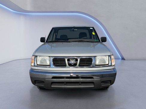 Used 1998 Nissan Frontier XE RWD image 8