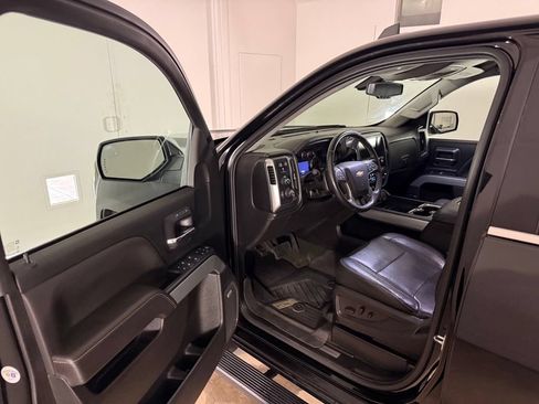 Used 2017 Chevrolet Silverado 1500 LTZ Z71 w/ LTZ Plus Package AWD/4WD image 9