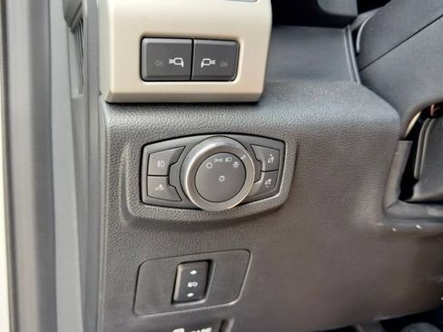 Used 2021 Ford F250 Lariat w/ Chrome Package AWD/4WD image 23