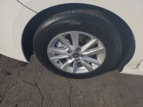 Used 2025 Toyota Camry Hybrid FWD image 24