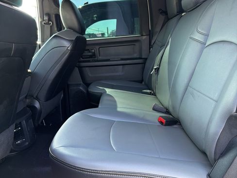 Used 2024 RAM 3500 Tradesman w/ Chrome Appearance Group AWD/4WD image 9