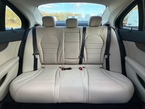 Used 2019 Mercedes-Benz C 300 4MATIC Sedan image 16