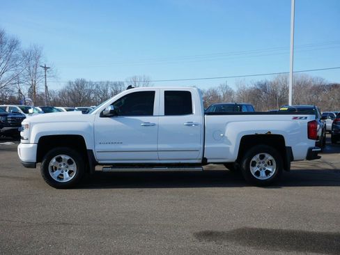 Used 2017 Chevrolet Silverado 1500 LTZ Z71 w/ LTZ Plus Package AWD/4WD image 6