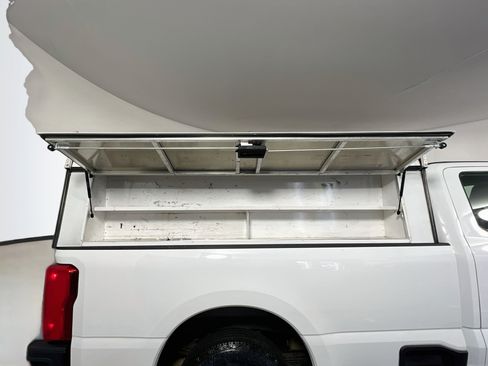 Used 2024 Ford F250 XL RWD image 38