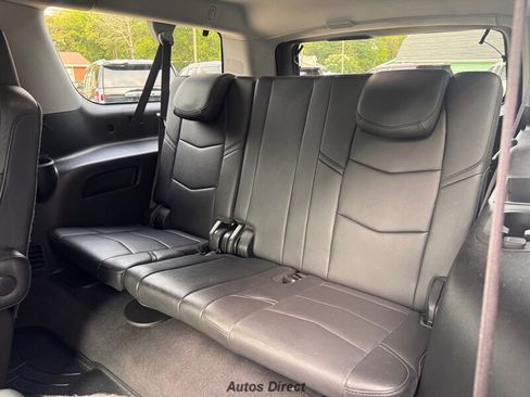 Used 2019 Cadillac Escalade ESV Premium Luxury RWD image 27