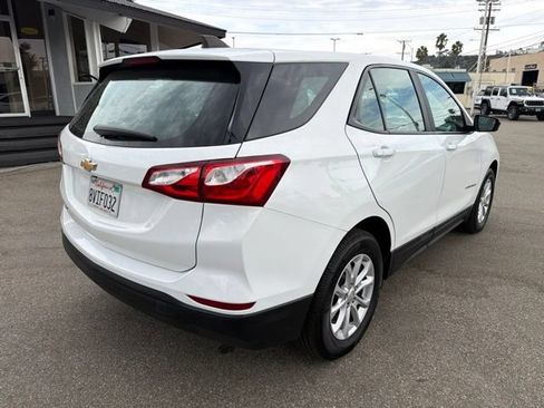 Used 2021 Chevrolet Equinox LS FWD image 7