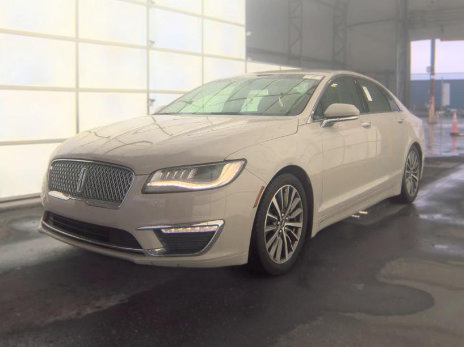 Used 2019 Lincoln MKZ Premiere FWD image 1