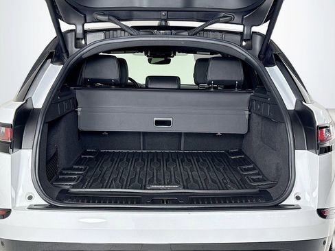 Used 2023 Land Rover Range Rover Velar R-Dynamic S image 24