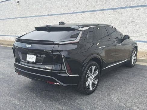 Certified 2024 Cadillac Lyriq Tech w/ Driver Assist Package AWD/4WD image 7