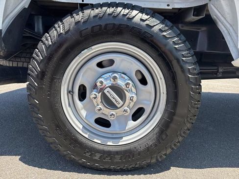 Used 2023 Ford F250 XL w/ XL Chrome Package AWD/4WD image 12