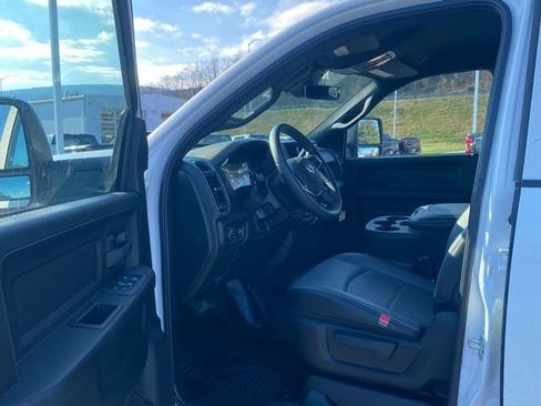 New 2026 RAM 2500 Tradesman w/ Chrome Appearance Group AWD/4WD image 14