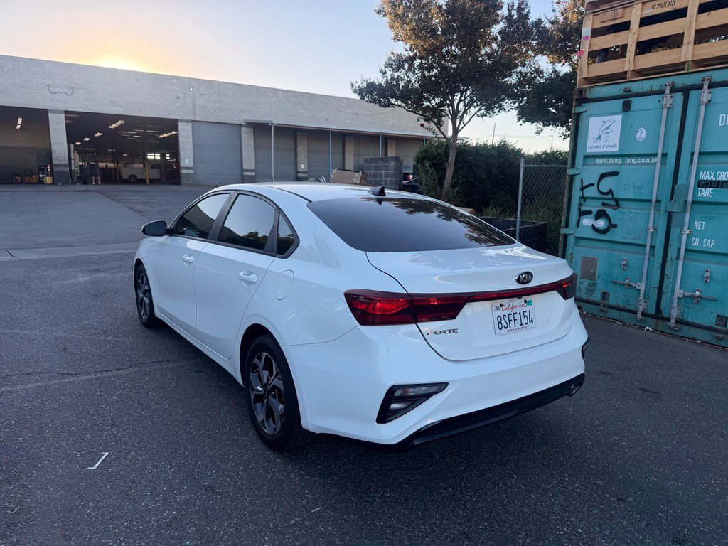 Used 2020 Kia Forte LXS FWD image 4