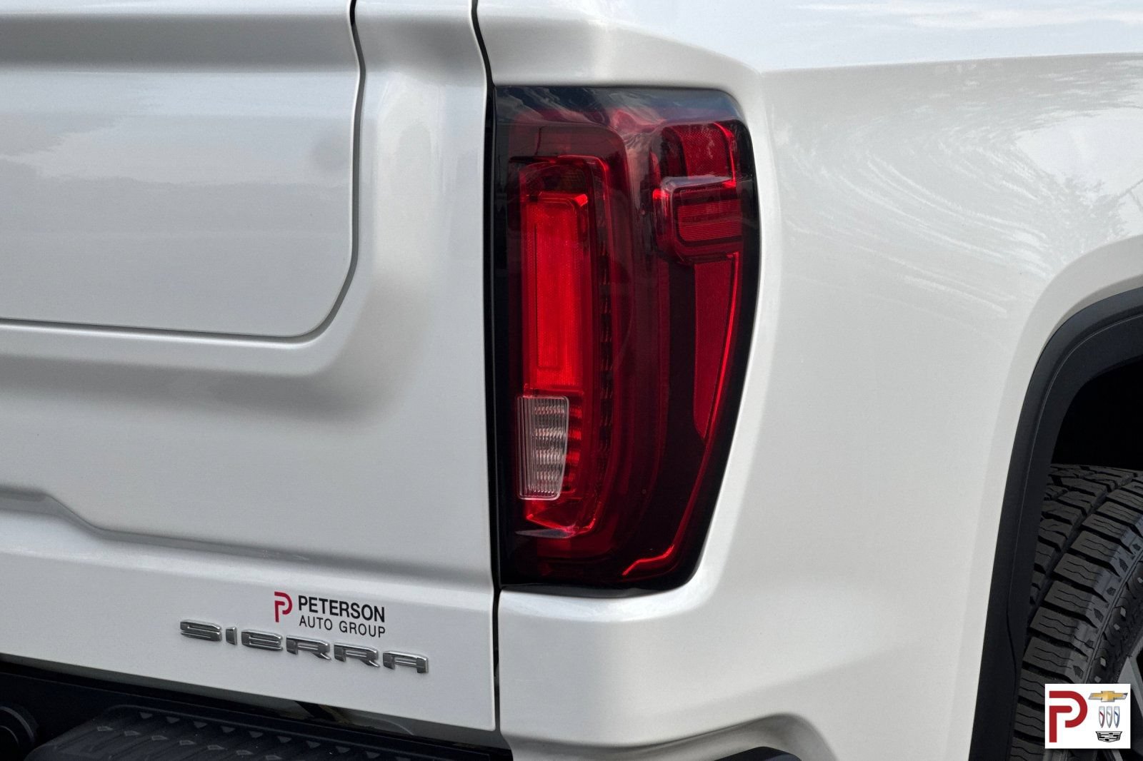 Certified 2024 GMC Sierra 1500 Denali Ultimate AWD/4WD image 32
