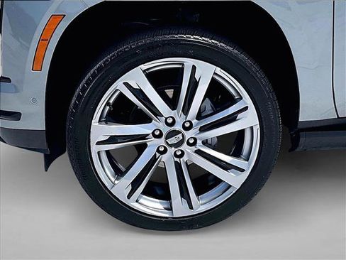 Used 2025 Cadillac Escalade Sport Platinum AWD/4WD image 10