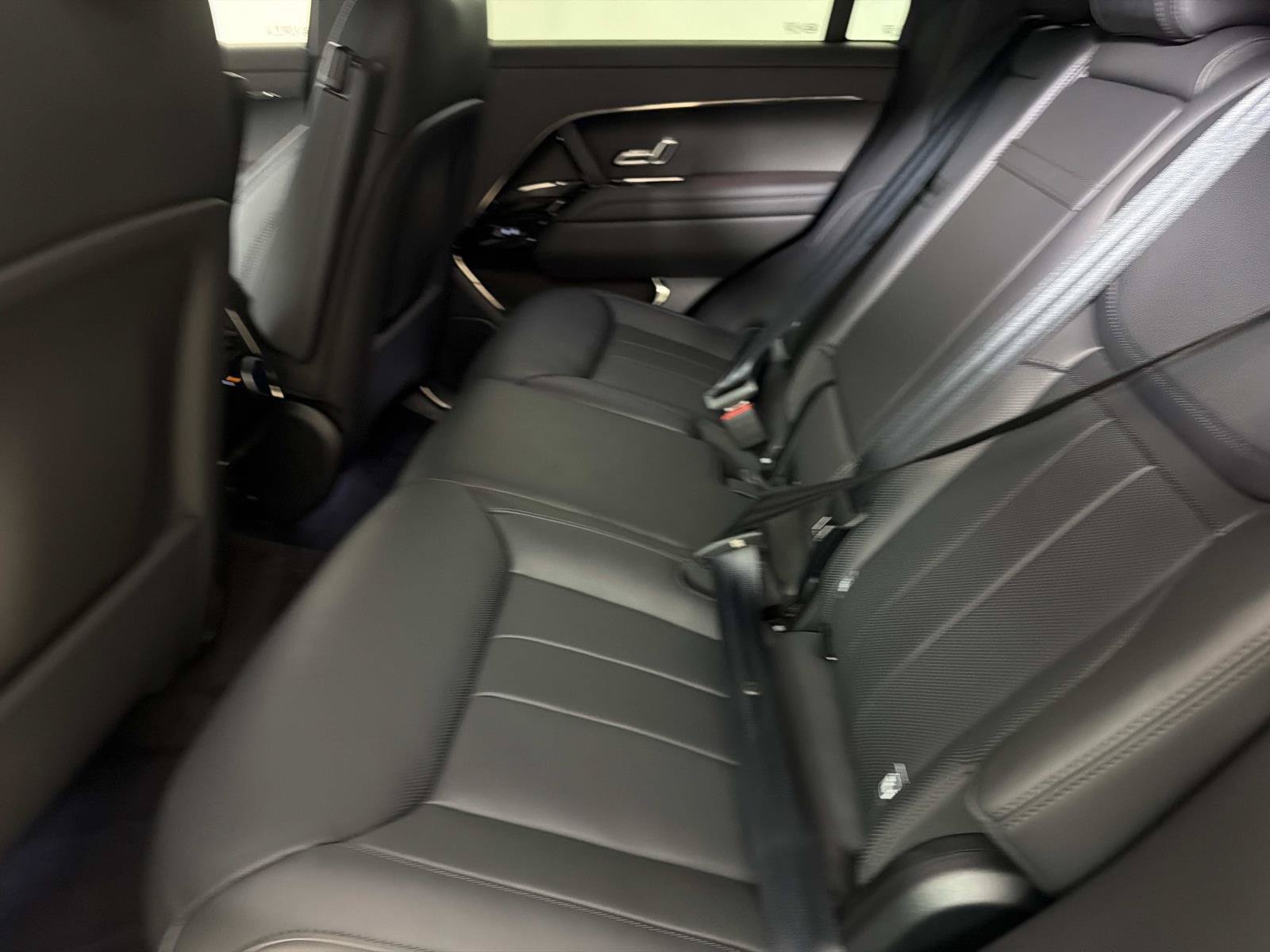 New 2026 Land Rover Range Rover Sport SE AWD/4WD image 12