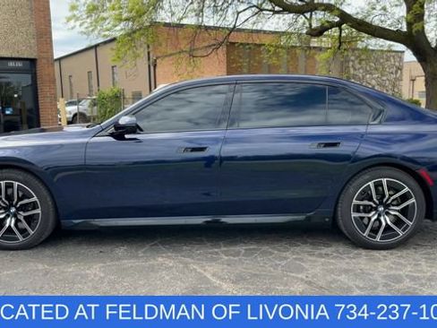 Used 2024 BMW 740i xDrive w/ Executive Package AWD/4WD image 5