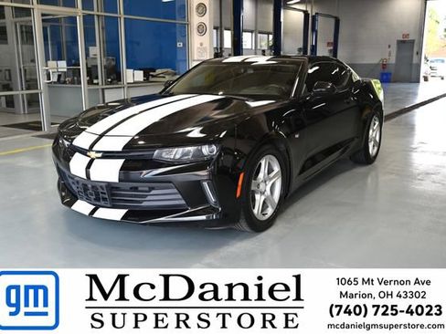 Used 2016 Chevrolet Camaro LT RWD image 1
