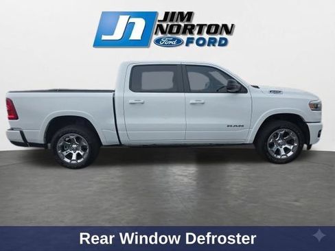 Used 2025 RAM 1500 Big Horn AWD/4WD image 9