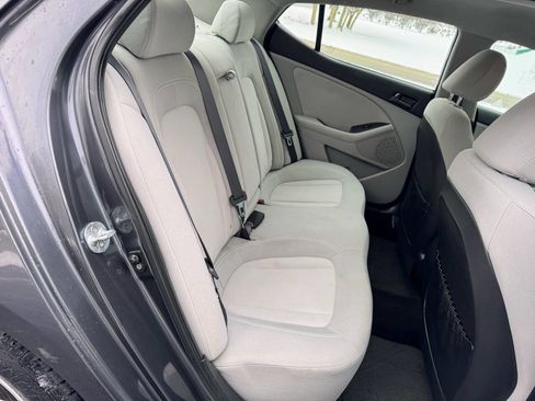 Used 2011 Kia Optima LX image 26