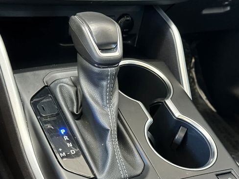 Used 2024 Toyota Highlander XLE image 23