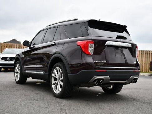 Used 2023 Ford Explorer Platinum w/ Technology Package AWD/4WD image 7