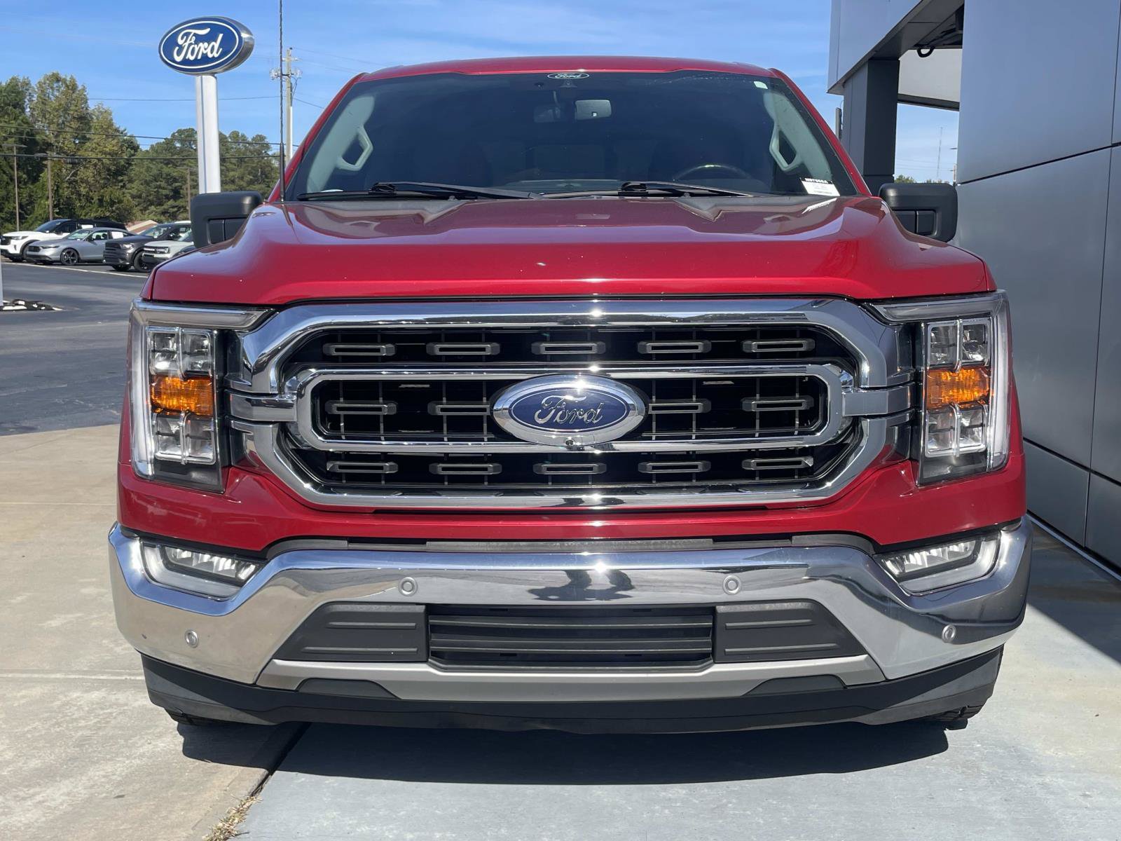 Used 2021 Ford F150 XLT w/ Equipment Group 302A High RWD image 10