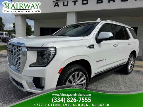 Used 2022 GMC Yukon Denali w/ Advanced Technology Package RWD image 2