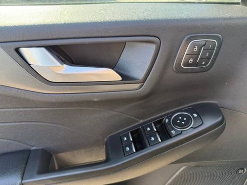 Used 2023 Ford Escape Active w/ Tech Pack #2 image 18