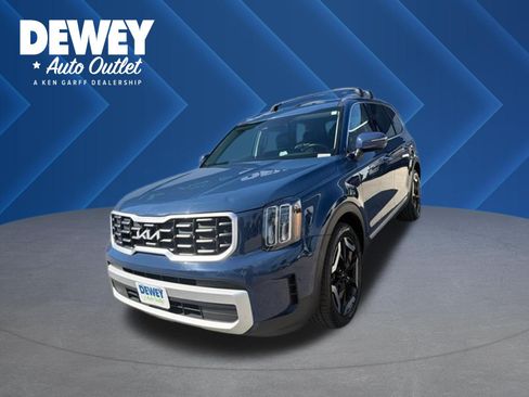 Used 2025 Kia Telluride S AWD/4WD image 1
