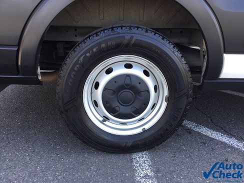 Used 2021 Ford Transit 250 148 High Roof RWD image 19