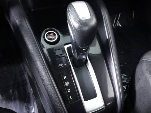 Used 2020 Nissan Kicks S image 23