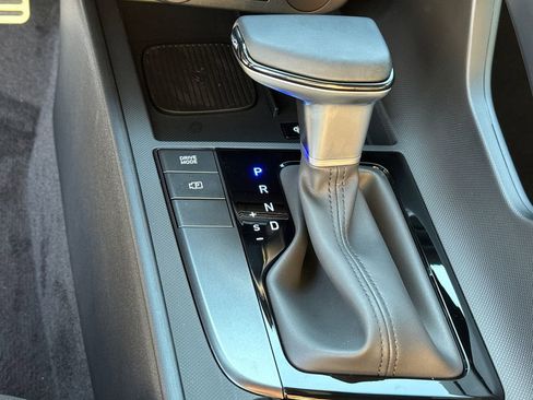 New 2025 Hyundai Elantra Sport image 32