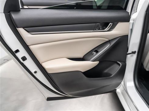 Used 2021 Honda Accord LX image 25