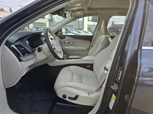 Certified 2023 Volvo XC90 B5 Plus w/ Protection Package Premier image 21