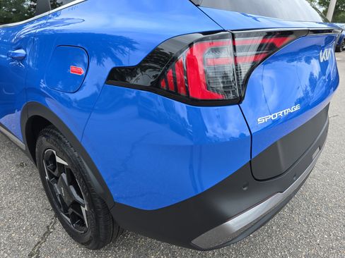 New 2026 Kia Sportage EX image 35