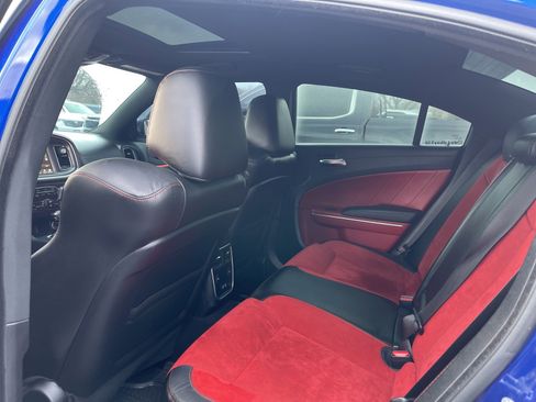 Used 2022 Dodge Charger Scat Pack image 4