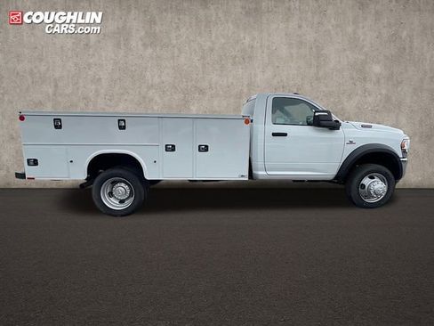 New 2024 RAM 5500 Tradesman image 7