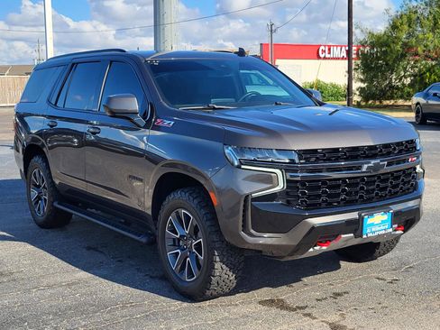 Used 2021 Chevrolet Tahoe Z71 w/ Rear Media and Nav Package AWD/4WD image 7