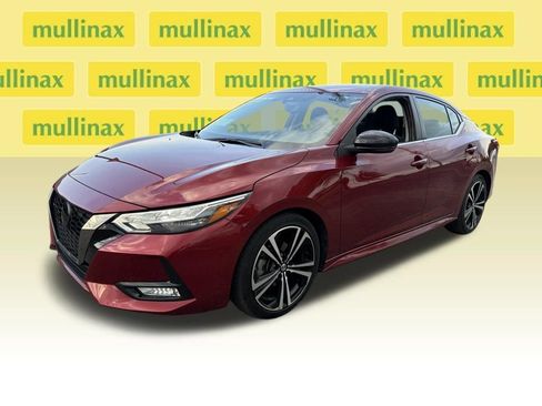 Used 2022 Nissan Sentra SR w/ Electronics Package FWD image 5