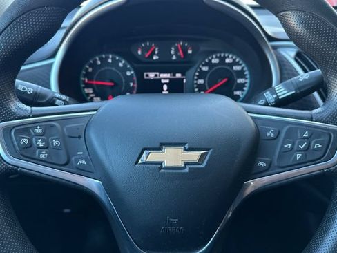 Used 2023 Chevrolet Malibu LT FWD image 25