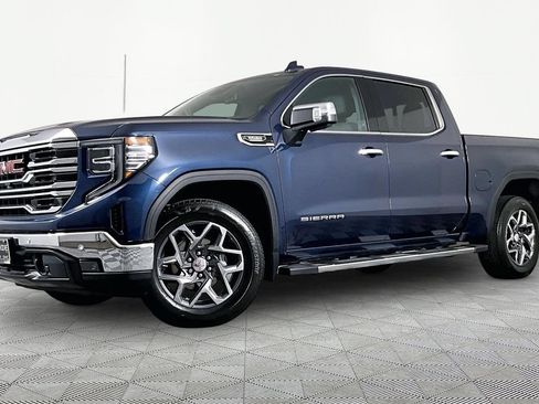 Used 2022 GMC Sierra 1500 SLT w/ SLT Premium Plus Package RWD image 1