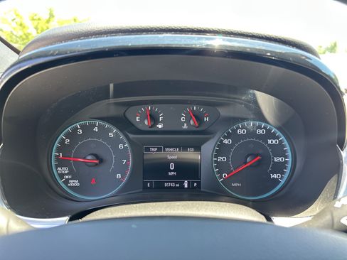 Used 2022 Chevrolet Traverse LS FWD image 21