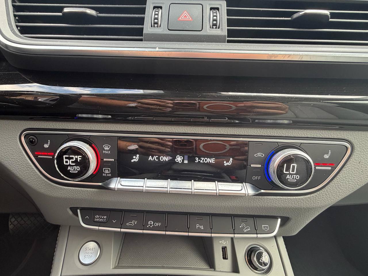 Used 2020 Audi Q5 e Premium Plus AWD/4WD image 26