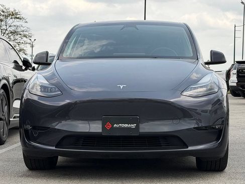 Used 2023 Tesla Model Y Long Range AWD/4WD image 12