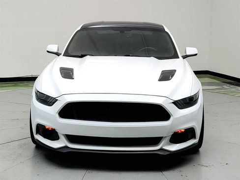 Used 2015 Ford Mustang GT Premium RWD image 2