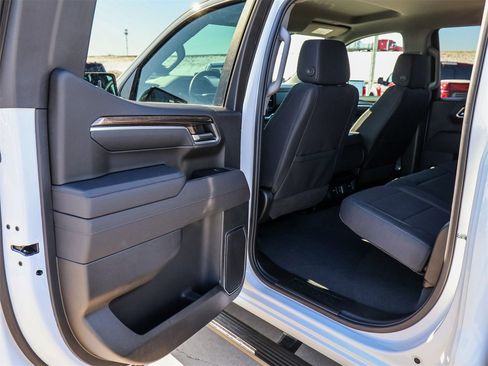 Used 2026 Chevrolet Silverado 1500 LT image 24