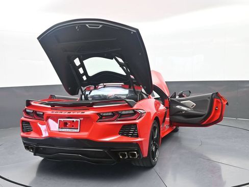 Used 2020 Chevrolet Corvette Stingray Preferred Cpe w/ 2LT Preferred Equipment Group RWD image 70