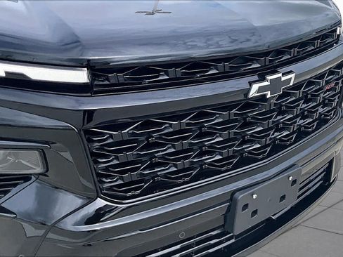 Used 2025 Chevrolet Traverse RS w/ LPO, Floor Liner Package FWD image 28
